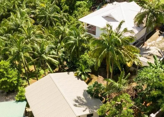 Rock Chalet Au Cap (Mahe)